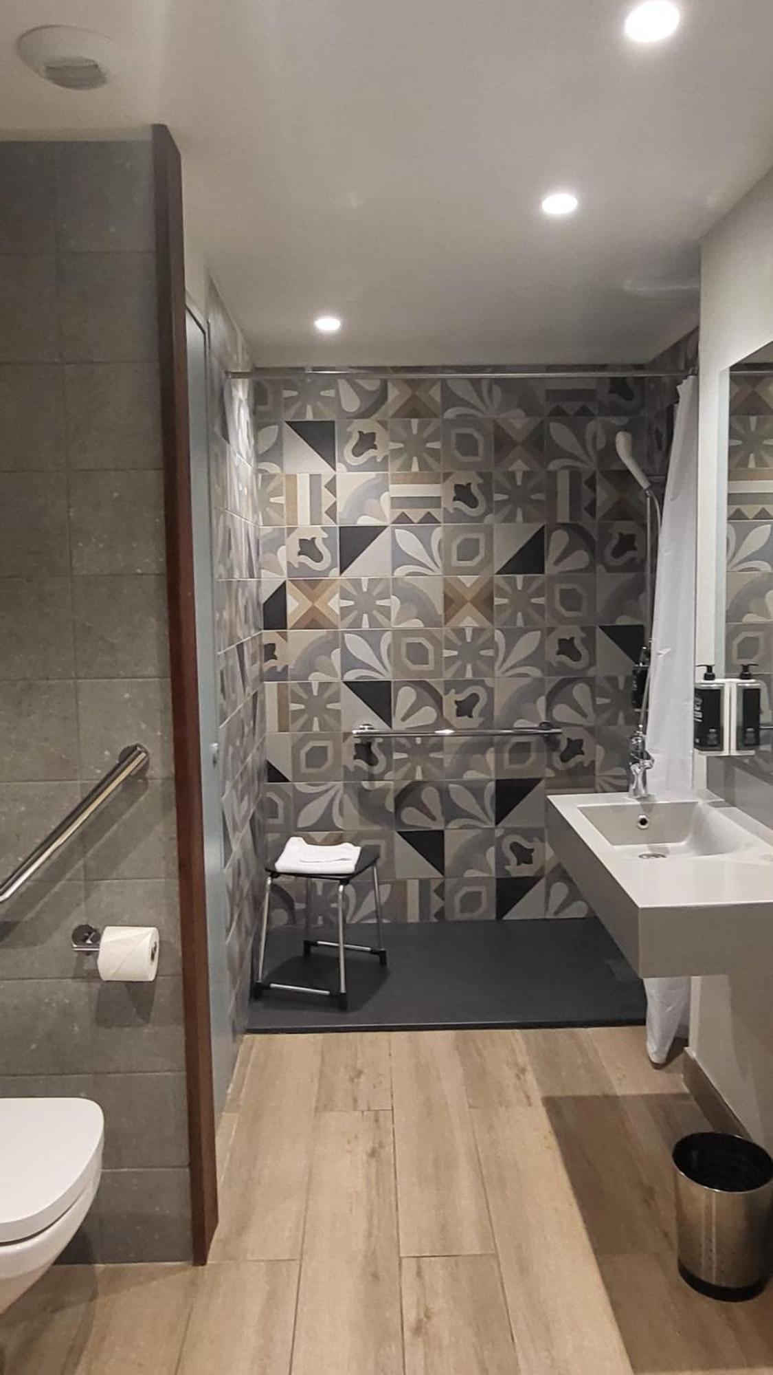 Ibis Budget Paris Porte De La Chapelle - Arena Bagian luar foto